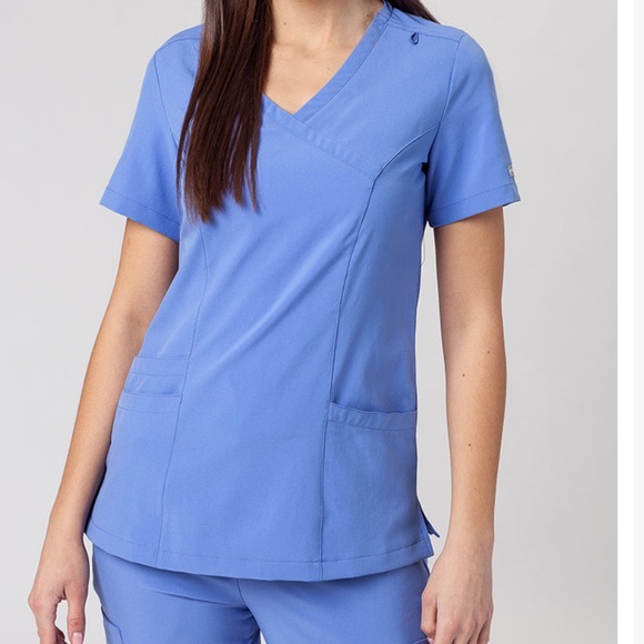 Maevn Momentum Jogger Scrub Set - Picture 4 of 14